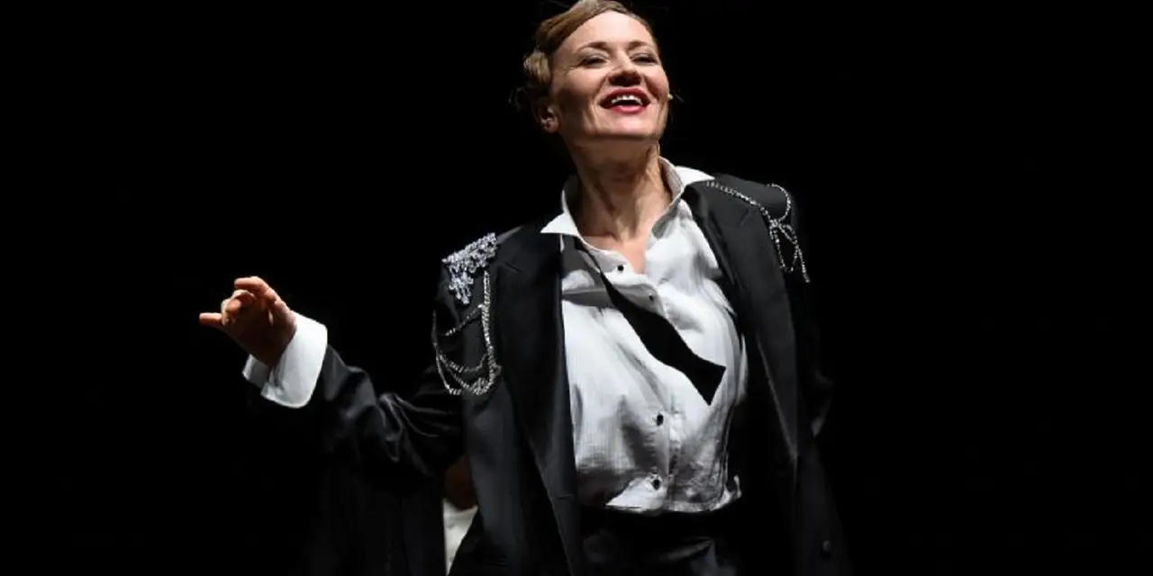 8 разгневанных женщин