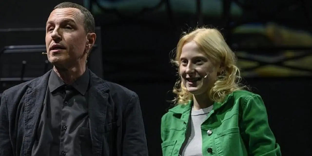 Маскарад с закрытыми глазами